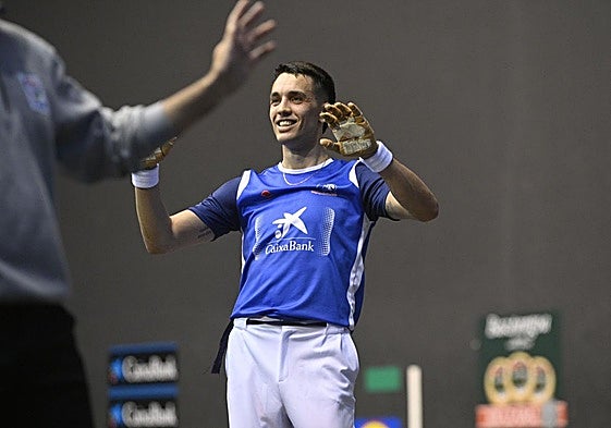 Javier Zabala, en el partido del Atano III.