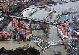 El barrio de Hernani y el campo de Zubipe, inundados.