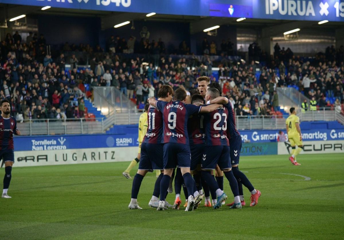 A Ipurua «con la felicidad de la afición en juego»