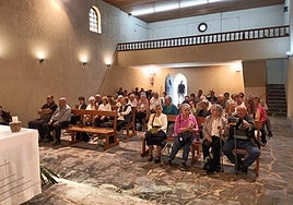 Santa Kruz erromeria egin zuten Azkorten