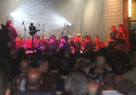 El parque elgoibarrés de Maala se llenó de gente durante el 'Tributo a Queen' que la banda ofreció en 2023.