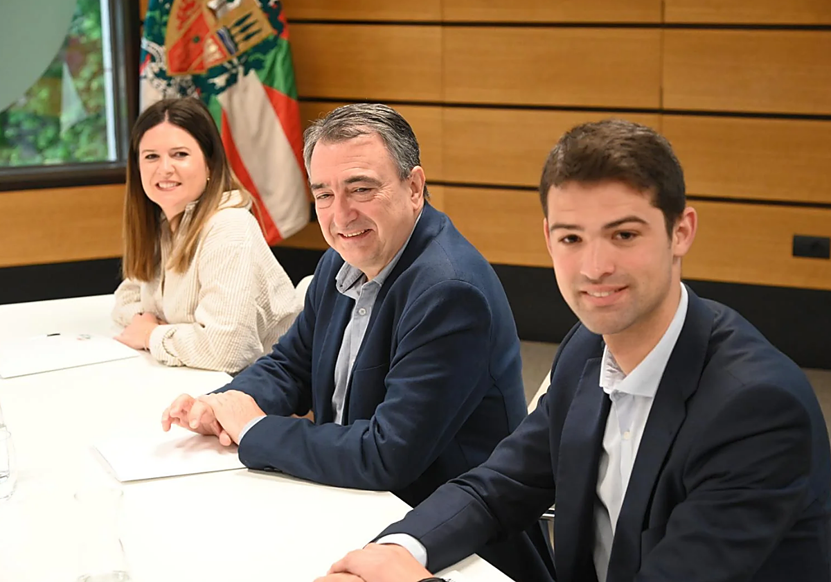 Esteban dice que «no se puede decir que el BBVA sea un banco realmente vasco»