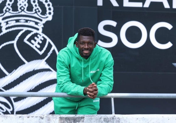 Hamari Traoré posa sonriente en Zubieta para este periódico