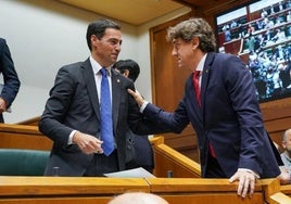 El lehendakari, Imanol Pradales, y Eneko Andueza, secretario general del PSE-EE.