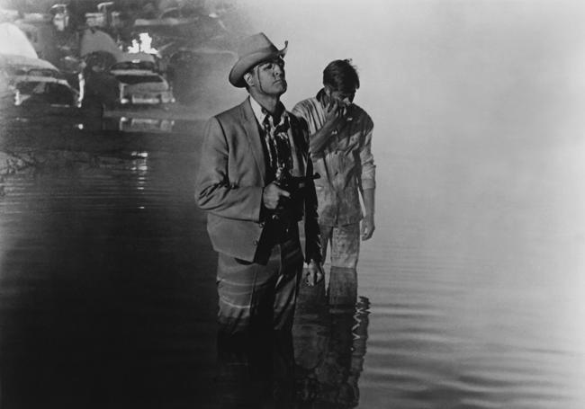 Marlon Brando y Robert Redford protagonizaron 'La jauría humana'.