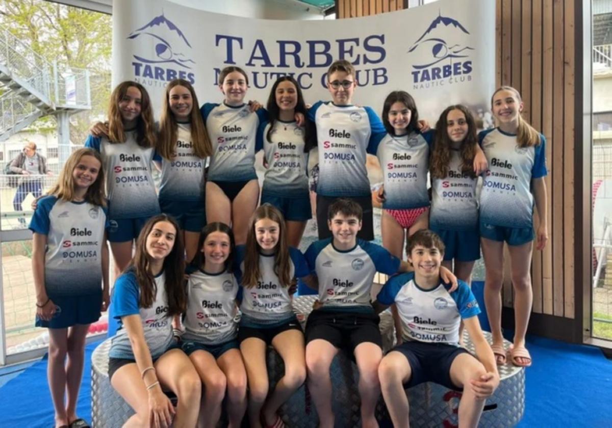 11 medallas para los nadadores de Izarraitz en Tarbes