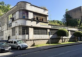 En el edificio de Larrañaga y Eloza se contempla ubicar una zona de estacionamiento.