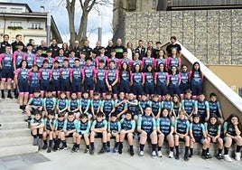 La gran familia de Oarsoaldea Txirrindulari Elkartea.