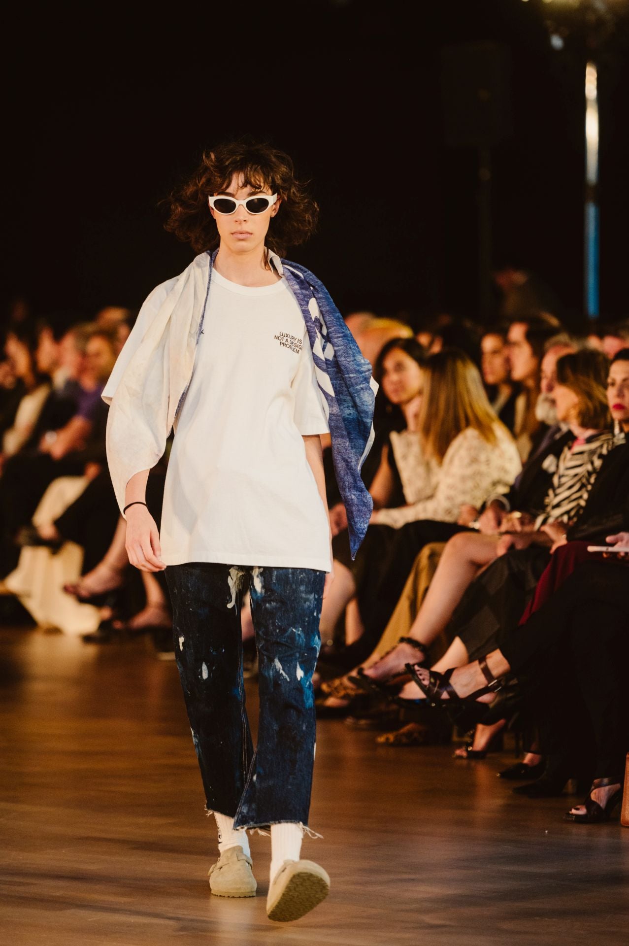 El desfile 30 aniversario de Loreak Mendian