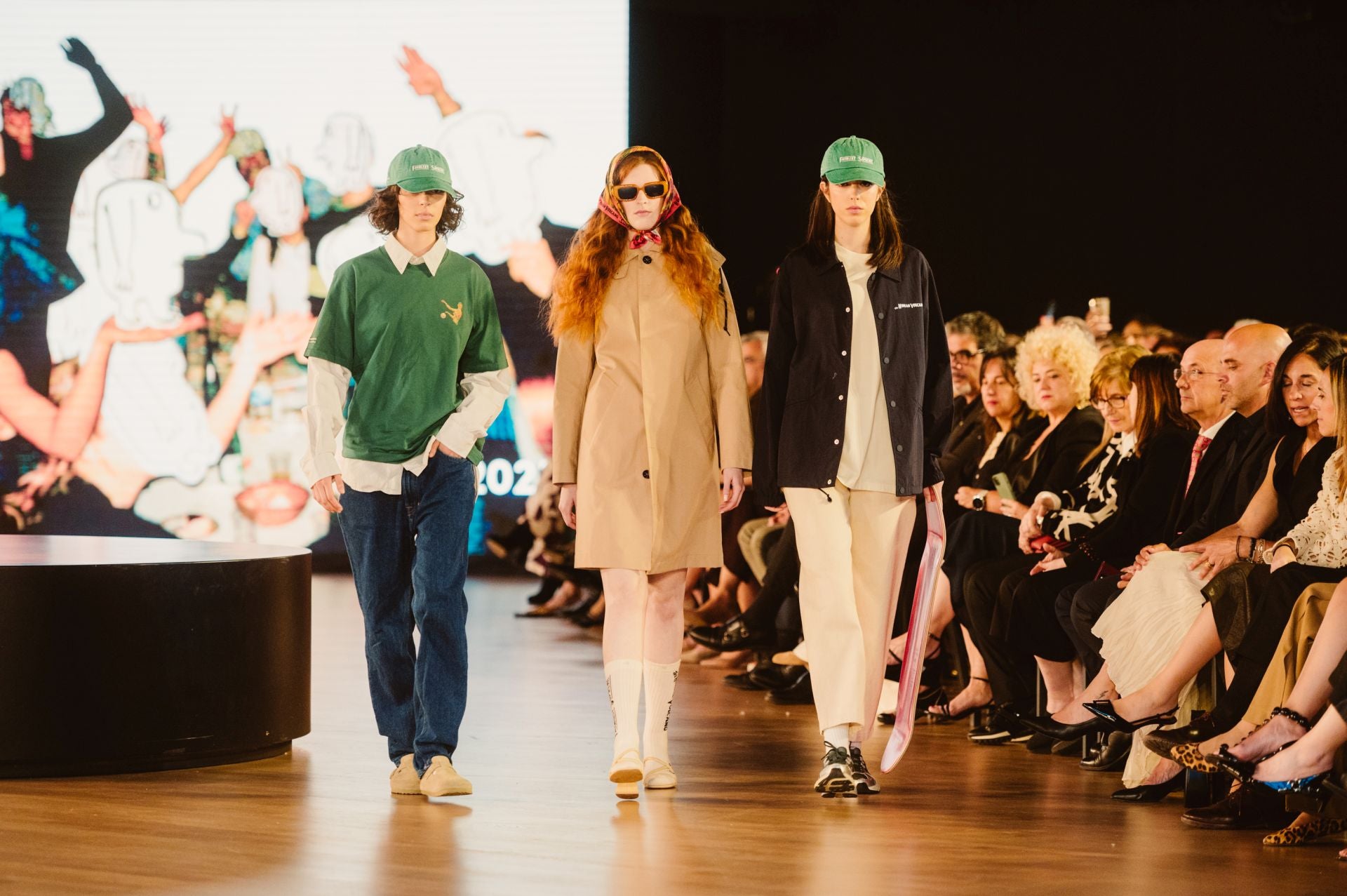 El desfile 30 aniversario de Loreak Mendian