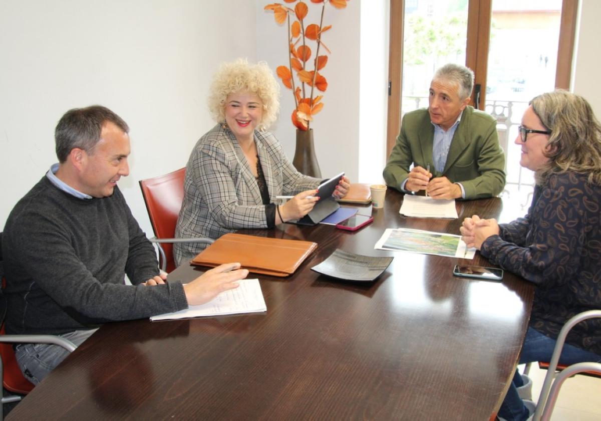 Lazkao y la Diputación de Gipuzkoa avanzan en nuevos proyectos sociales