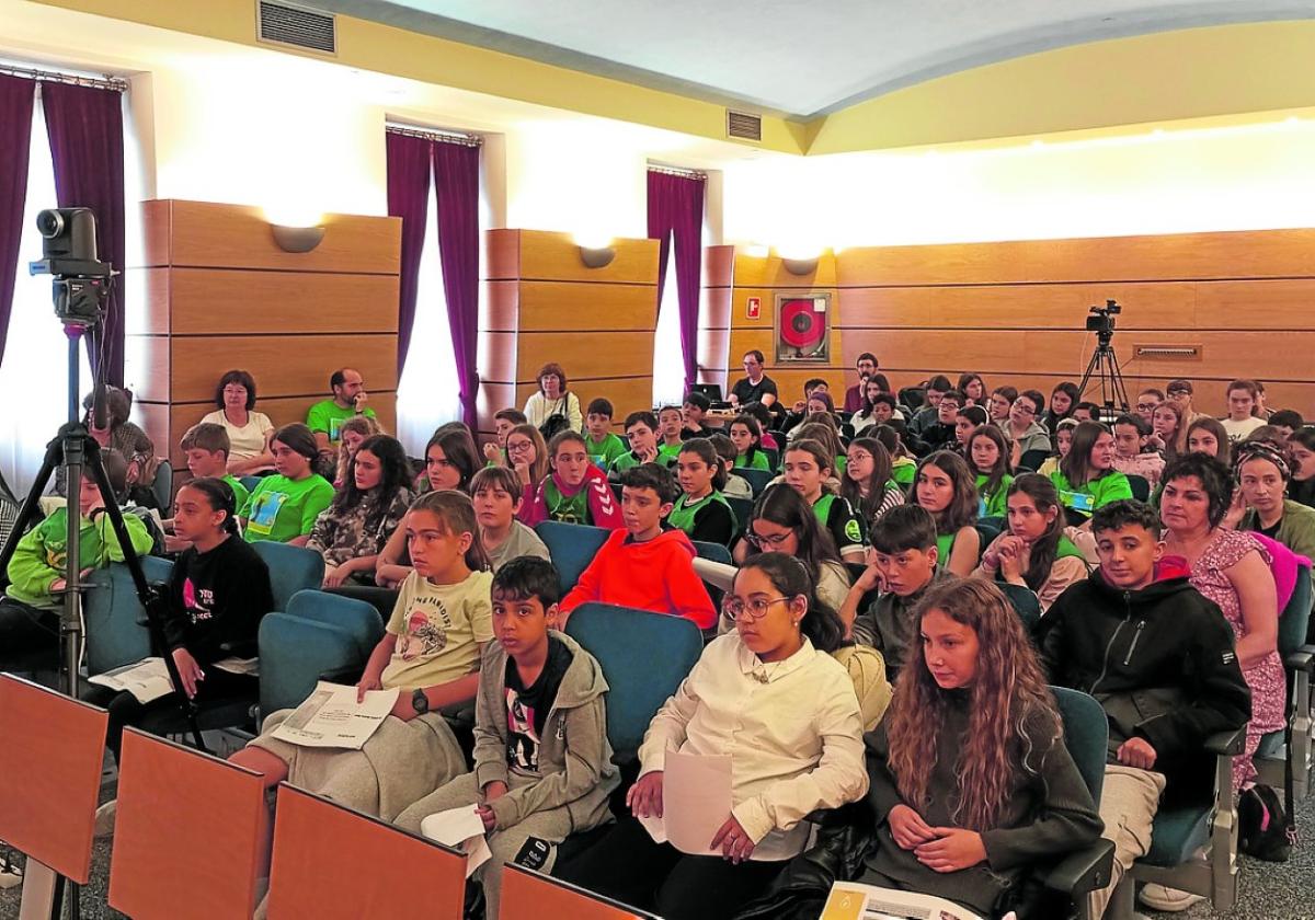 Eibar impulsa un plan pionero para escuchar y proteger a su infancia