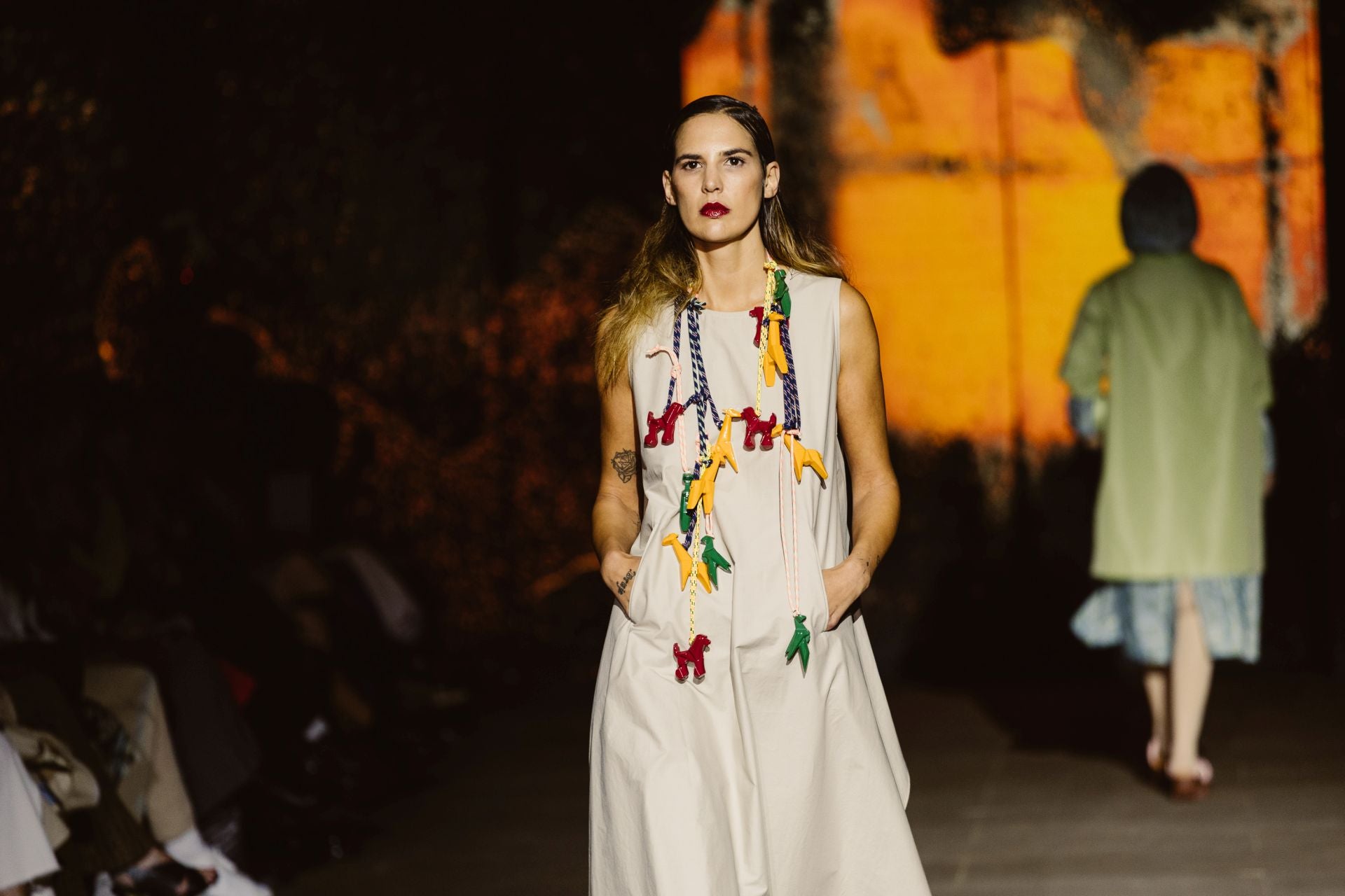 Desfile de Noventa Grados en San Telmo