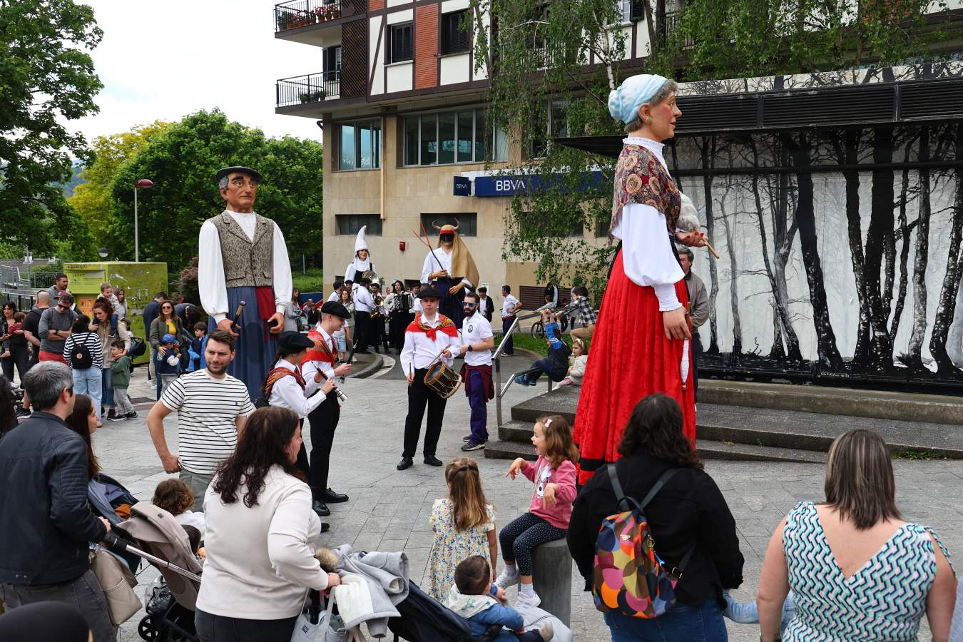 Gran fiesta de Dantzari Astea en Hernani