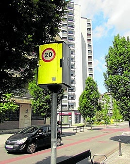 Cabina de radar instalada en el paseo Arrasate.