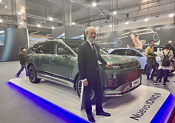 Polo Satrústegui, director general de Hyundai España, muy ilusionado con el nuevo Ioniq9.
