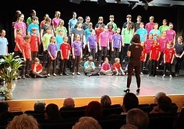 Un momento del concierto ofrecido por Kontari-Landarbaso en el Auditorio Gezala.