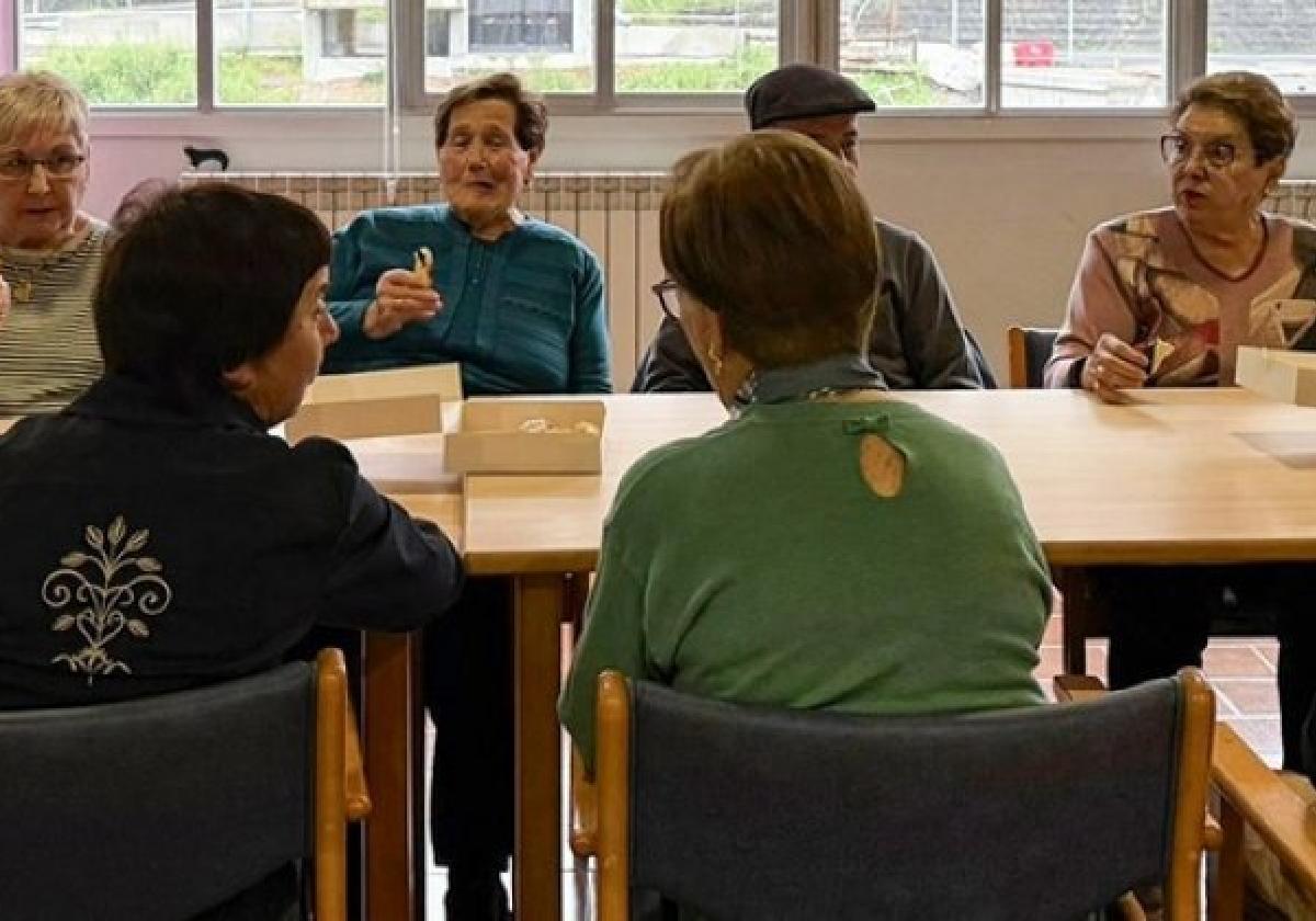 El Ayuntamiento valora de forma muy positiva el nuevo servicio de atención diurna para personas mayores autónomas