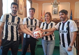Jon Irazusta, Igor Emery, Cristina Laborda y Borja Olazabal, este miércoles en la Sala Capitular.