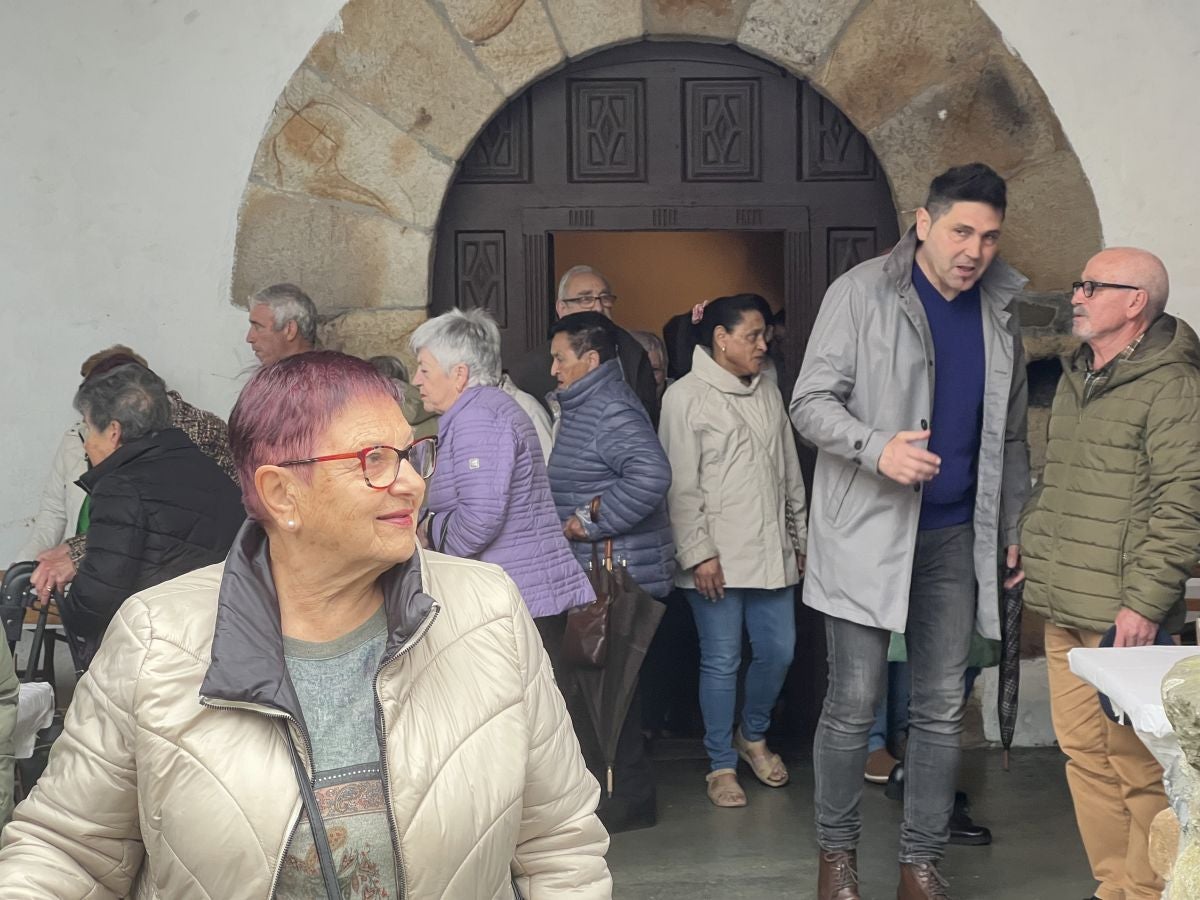 Los mayores protagonizan las primeras horas festivas en Eitza