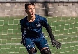 Rubén Matos aparece en acción en un partido con el Maspalomas infantil.