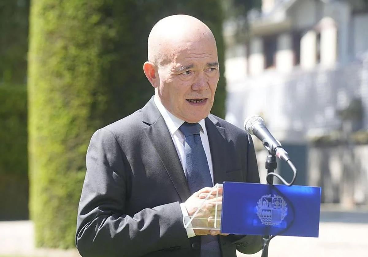 El consejero vasco de Universidades, Juan Ignacio Pérez Iglesias, tras su toma de posesión en junio del año pasado.