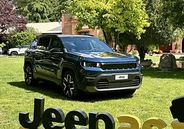 El Jeep Avenger 4xe es multifuncional al poder utilizarlo tanto en ciudad como en condiciones extremas.