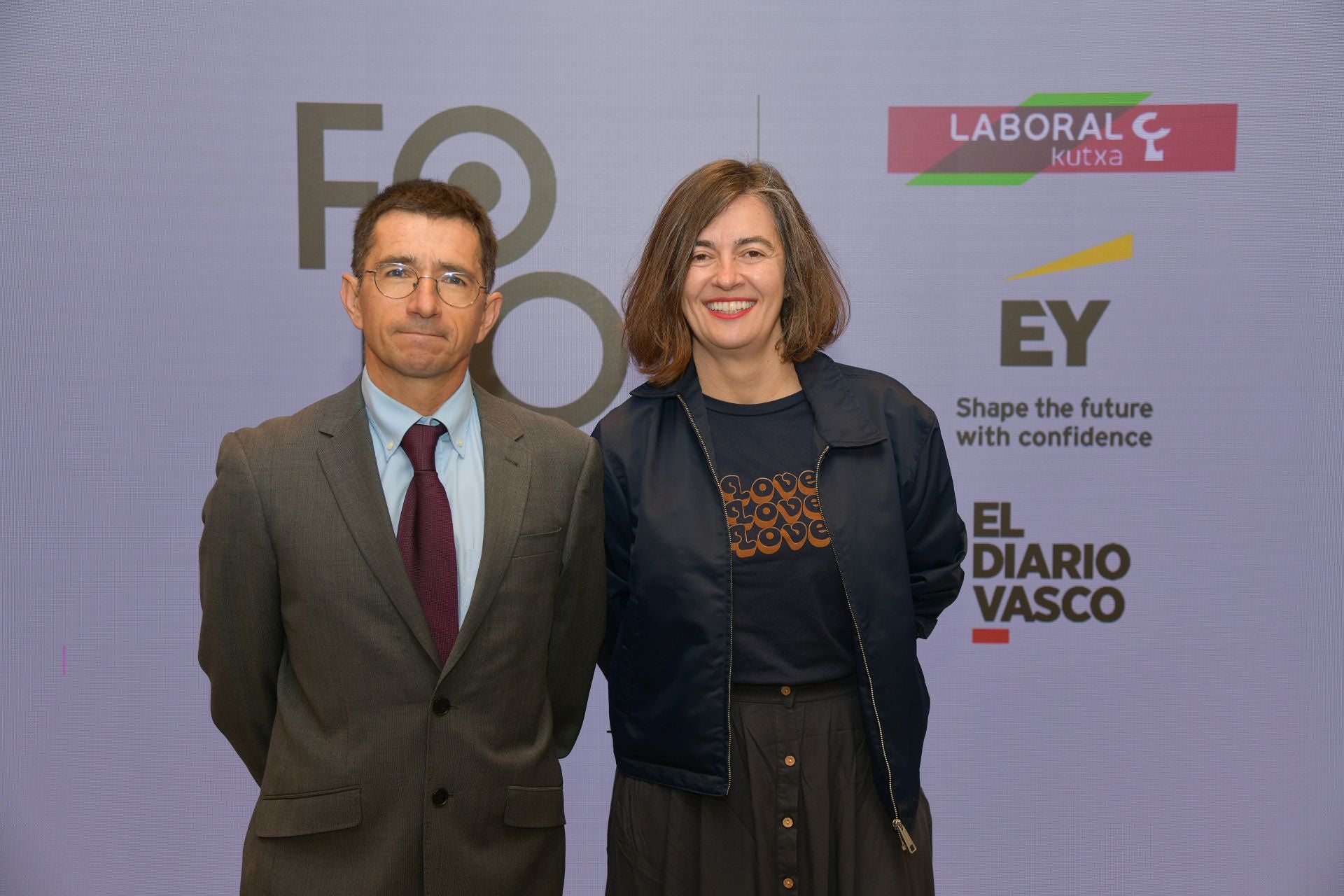 Iker Solozabal (gestor empresas Laboral Kutxa) y Miren Arambarri (desarrollo de negocio Laboral Kutxa).