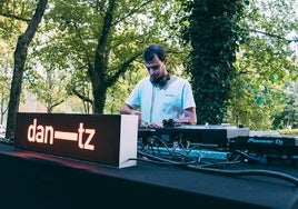 El elgoibartarra Imanol Beristain, DJ Acelga, actuando durante el festival que tuvo lugar en Idotorbe.