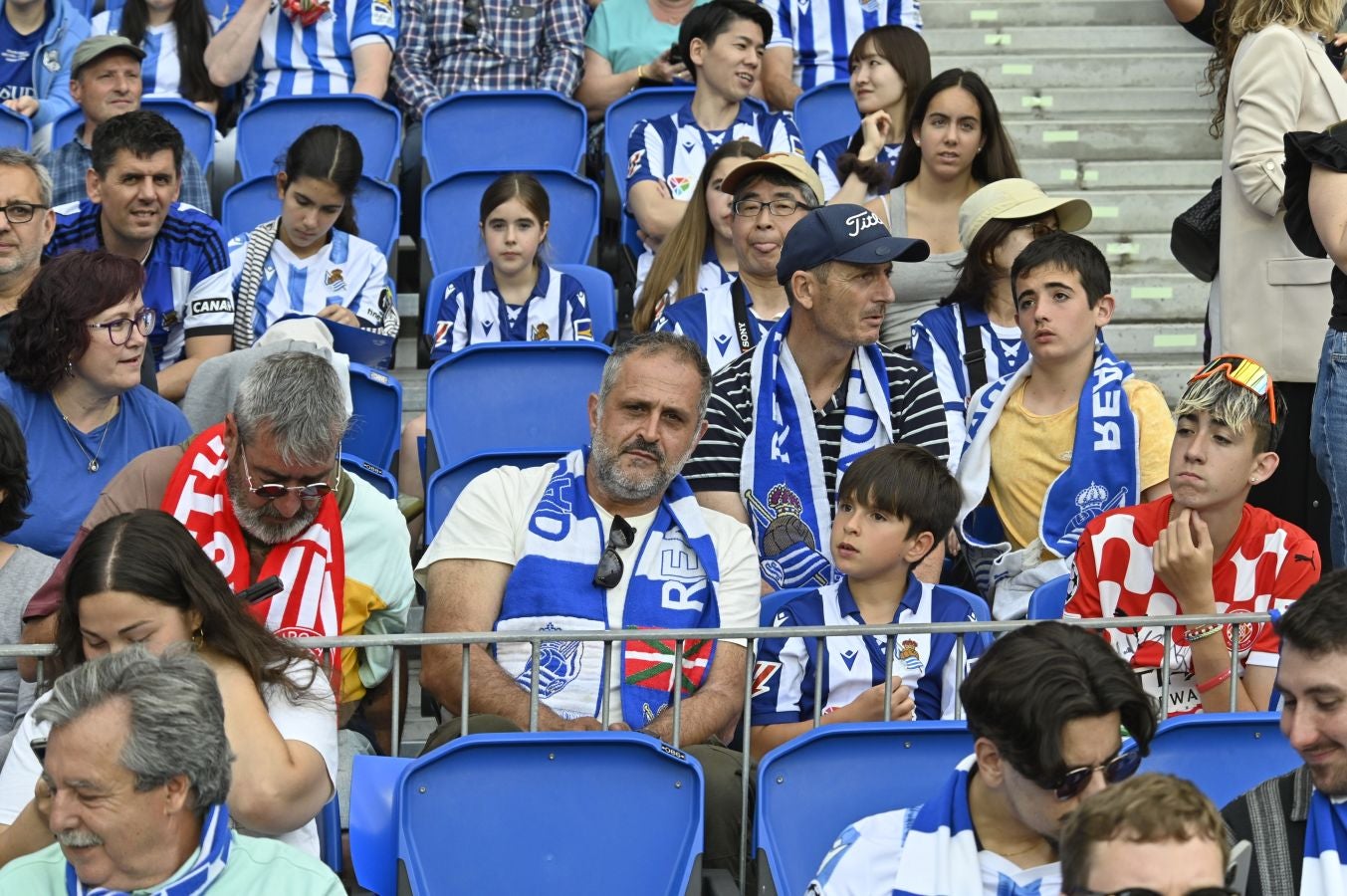 ¿Has estado en el Reale Arena? Búscate en nuestras fotos