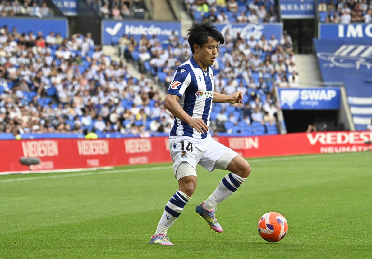 Kubo, a punto de arrancar en el choque ante el Girona.