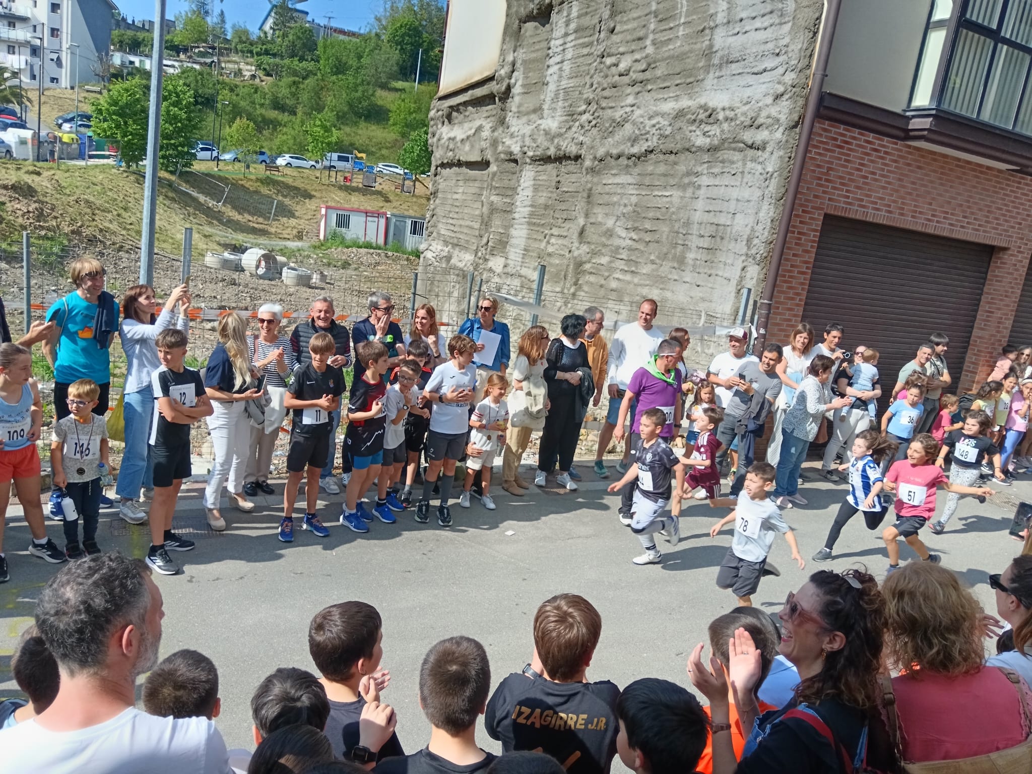 Festa giro zoragarria Eitzan