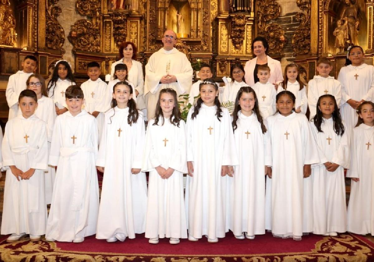 Primeras comuniones en la parroquia