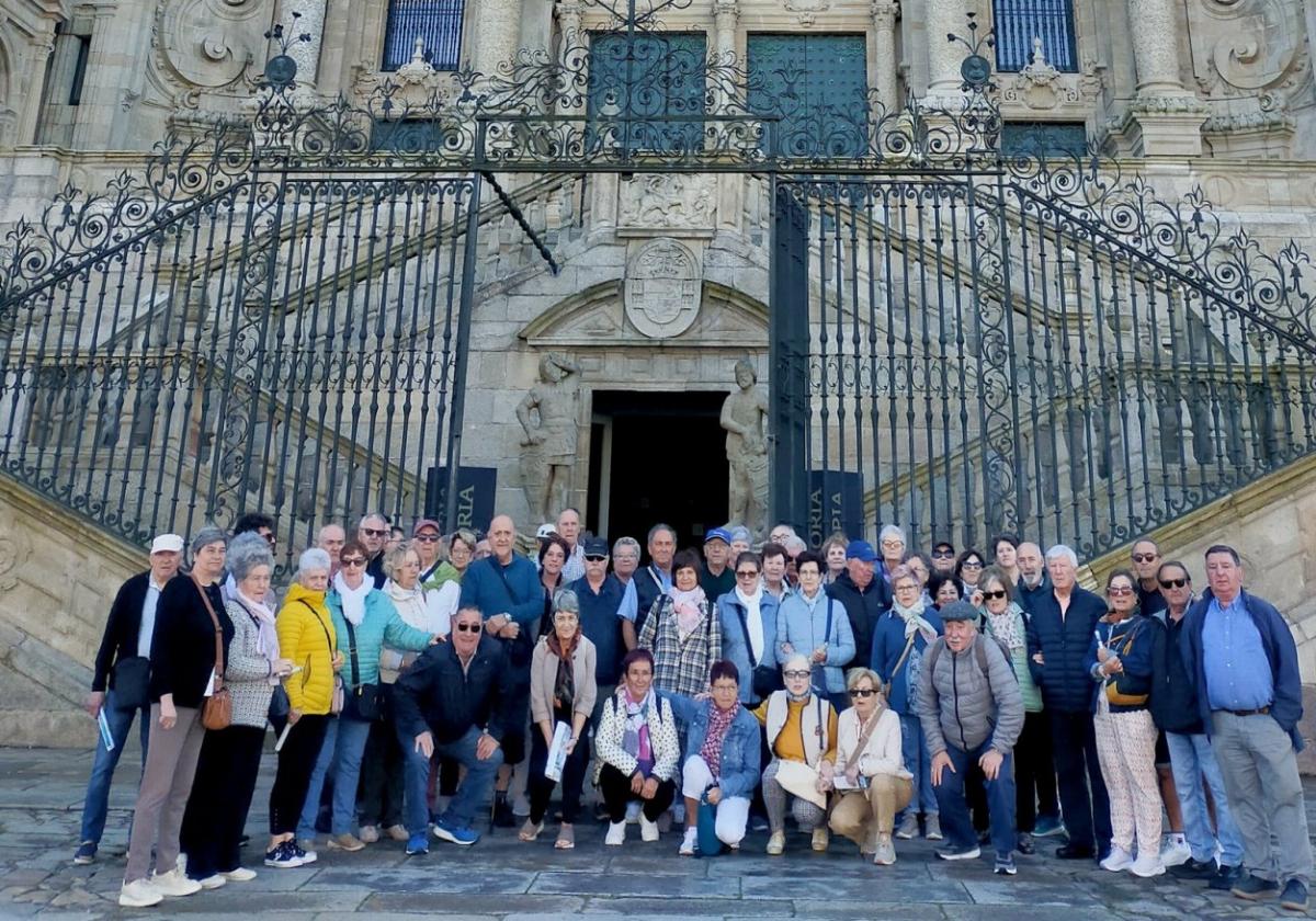 Bizi Nahi klubeko kideak Rias Baixas-era bidaian