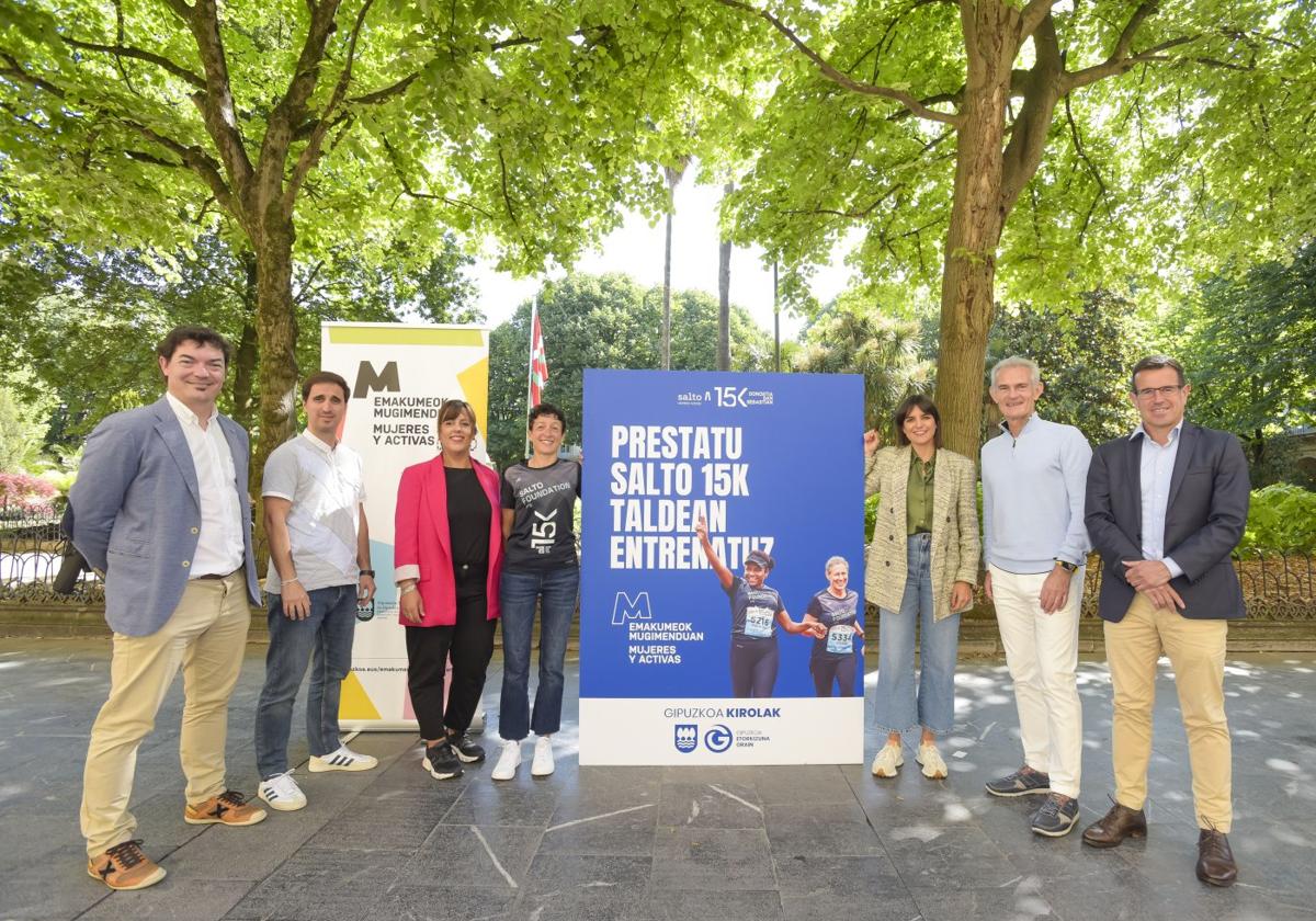 Autoridades, organizadores y patrocinadores, ayer.