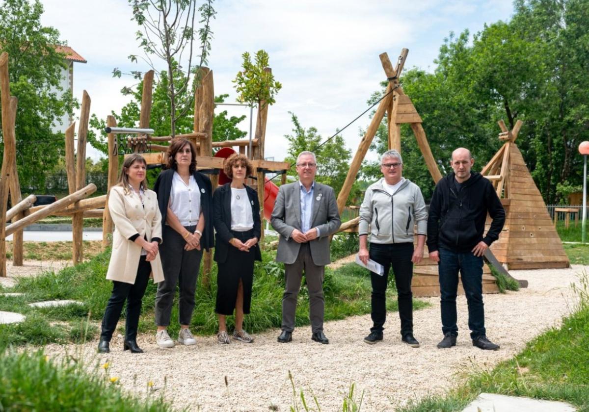 Haurtzaro apuesta por naturalizar su patio de recreo con ayuda de Diputación