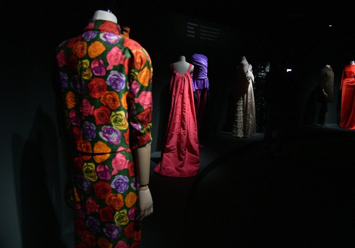 Exposición 'La sutileza de un diálogo' en Balenciaga