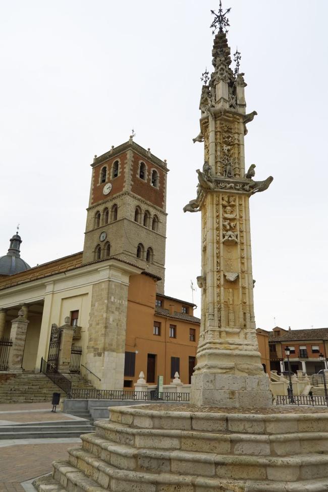 El espléndido rollo de Villalón de Campos, en Valladolid, siglo XVI