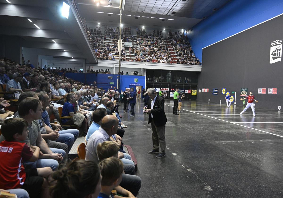 El Atano III registró un llenazo el sábado con motivo de la semifinal entre Altuna III y Laso.
