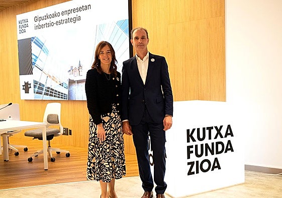 Eluska Sukia, directora de inversiones de Kutxa Fundazioa, junto al director general, Ander Aizpurua.