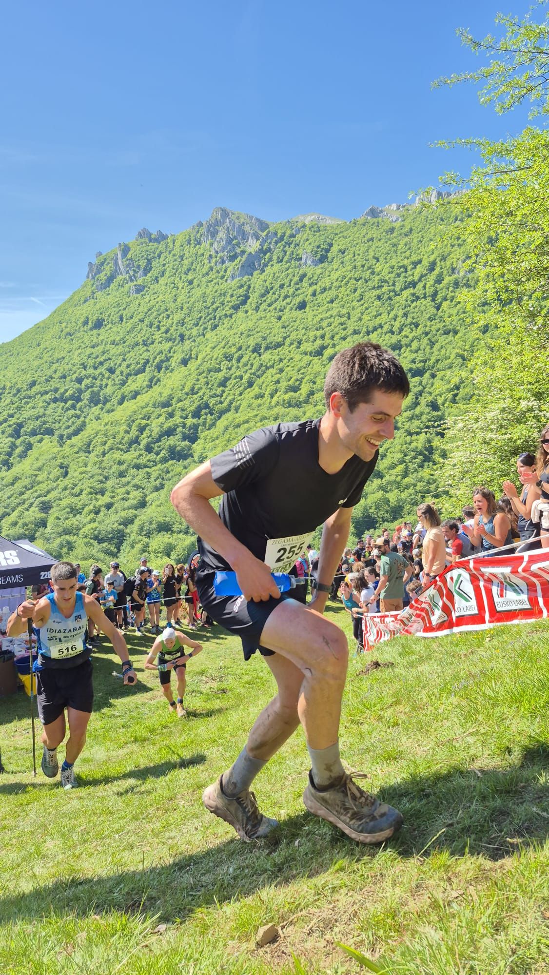 Los corredores, a su paso por Sancti Spiritu