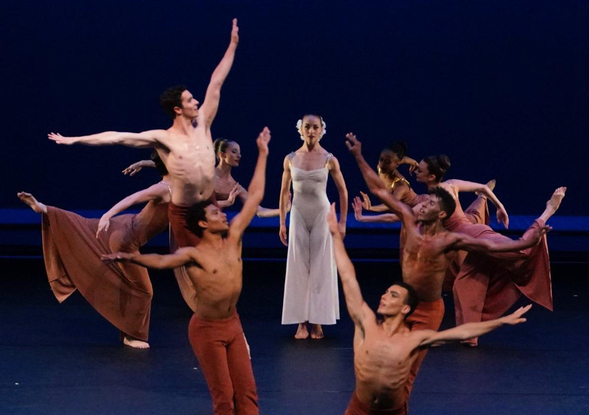 El Kursaal fue el escenario de la segunda visita a San Sebastián de la compañía de Martha Graham.