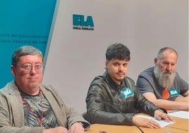 Los representantes de ELA, en la rueda de prensa.