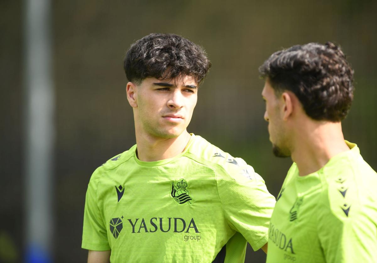 Jon Martín y Dani Díaz, convocados con la Sub-19
