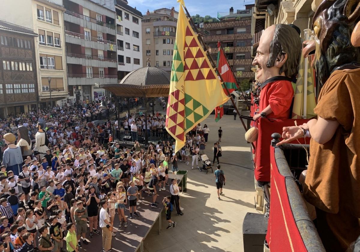 Mari visita este viernes a los beasaindarras en el estreno de las fiestas de Loinaz