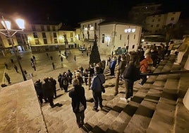 Mutriku condena la agresión machista a una menor de la localidad