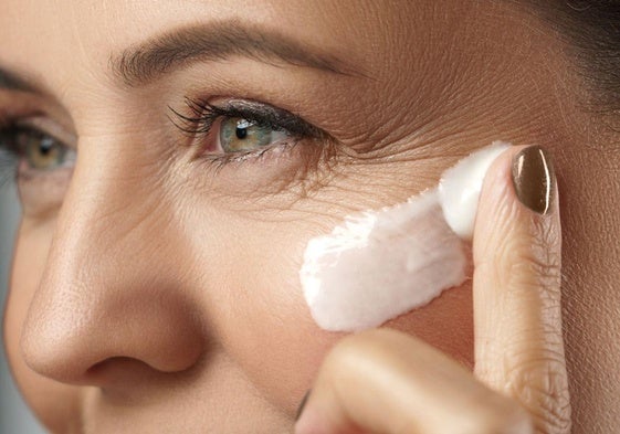 Esta famosa crema facial será retirada del mercado el 30 de junio: su uso puede provocar daños renales graves