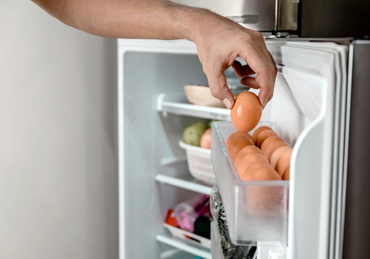 La clave para conservar los huevos en la nevera: ni en la puerta ni en la zona superior