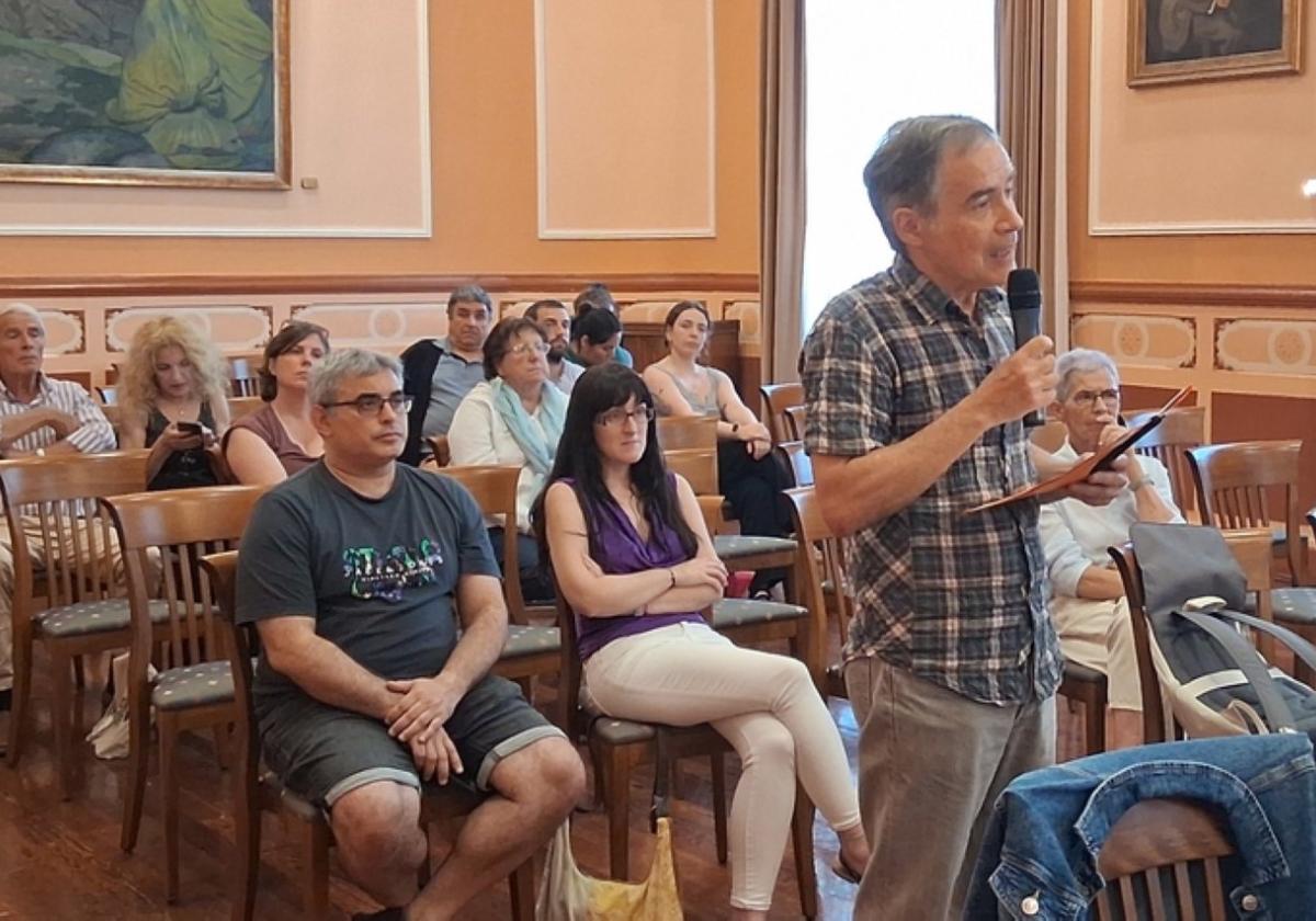 La atención sanitaria en la comarca centró buena parte del debate de las mociones