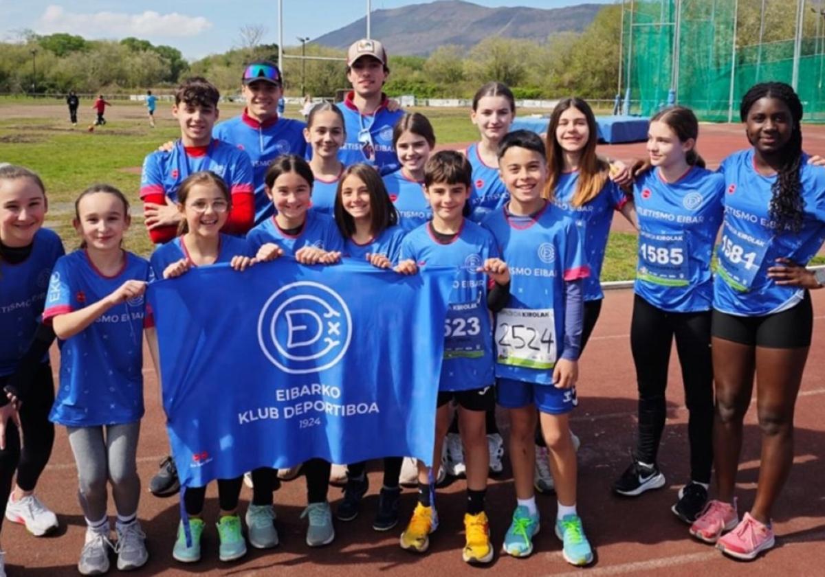 Los participantes armeros del Campeonato Escolar.